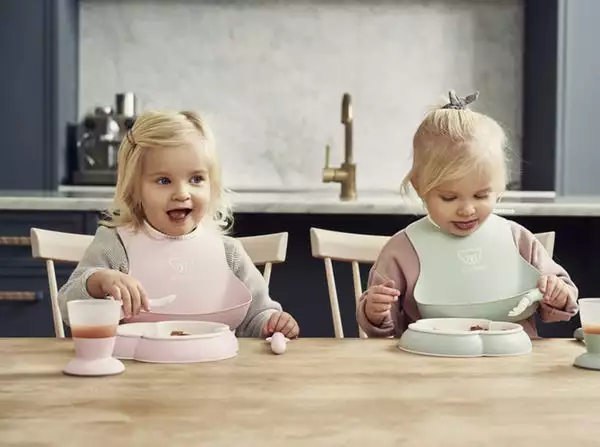 BabyBjörn Dinner Set Feeding 8 BabyBjörn Dinner Set Feeding