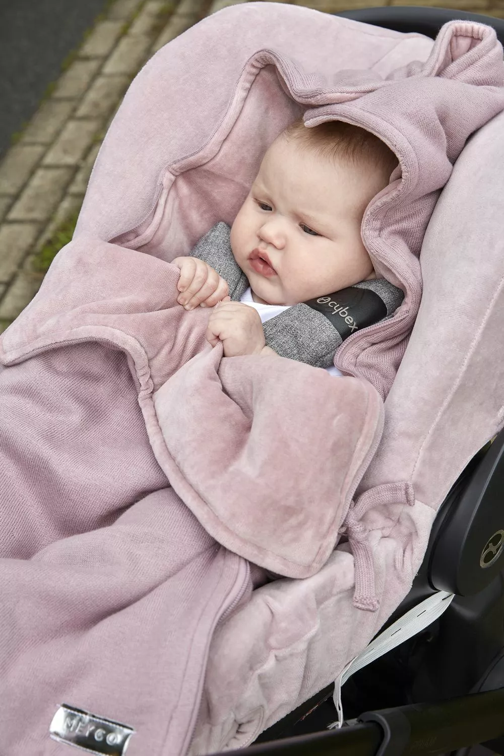 Meyco Carseat Protector Velvet Group 0 4 Meyco Carseat Protector Velvet Group 0